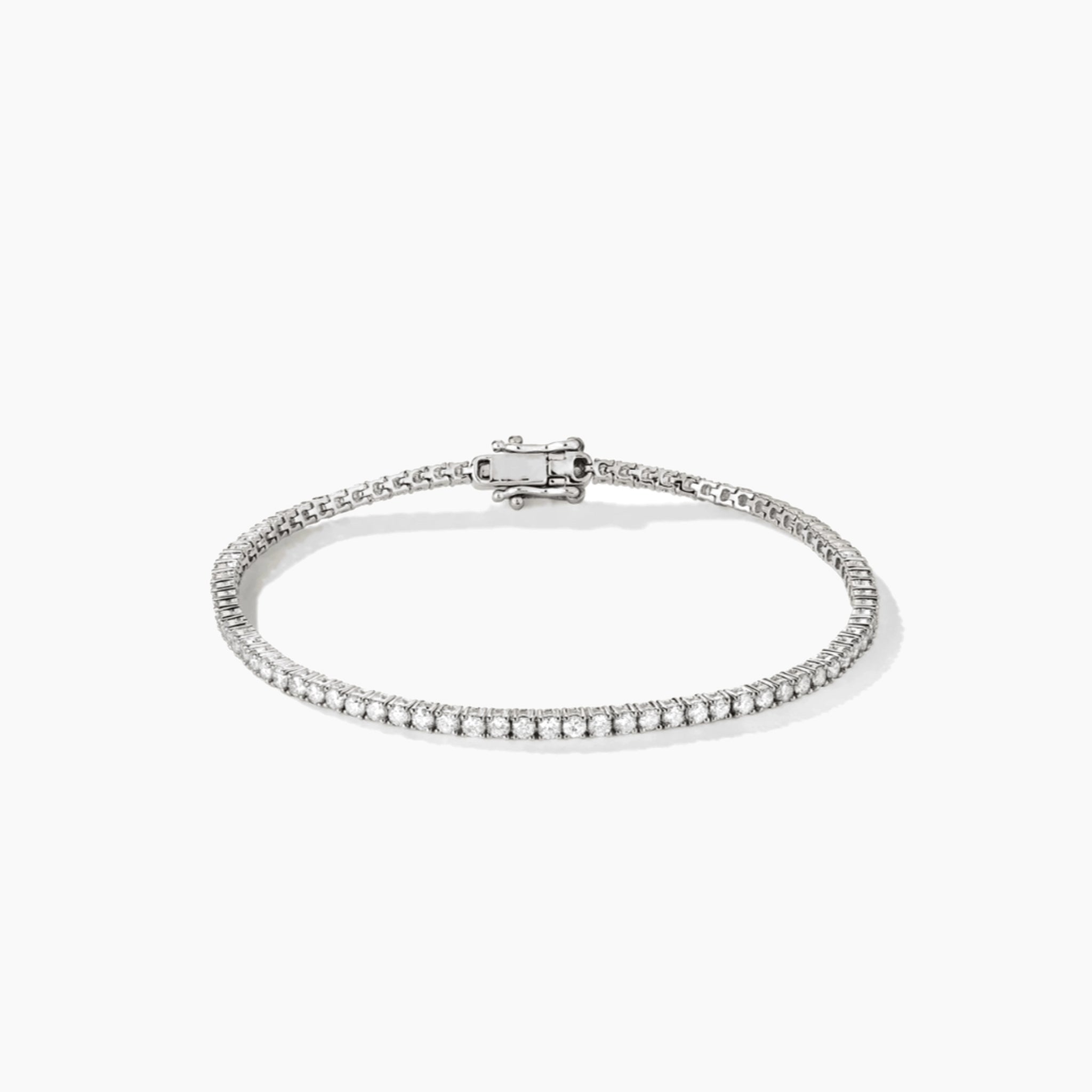 2 mm moissanite tennis bracelet in white gold vermeil, closed view.