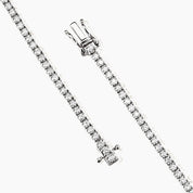 2 mm moissanite tennis necklace in white gold vermeil, clasp detail.