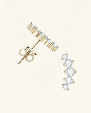 Curved Moissanite Stud Earrings