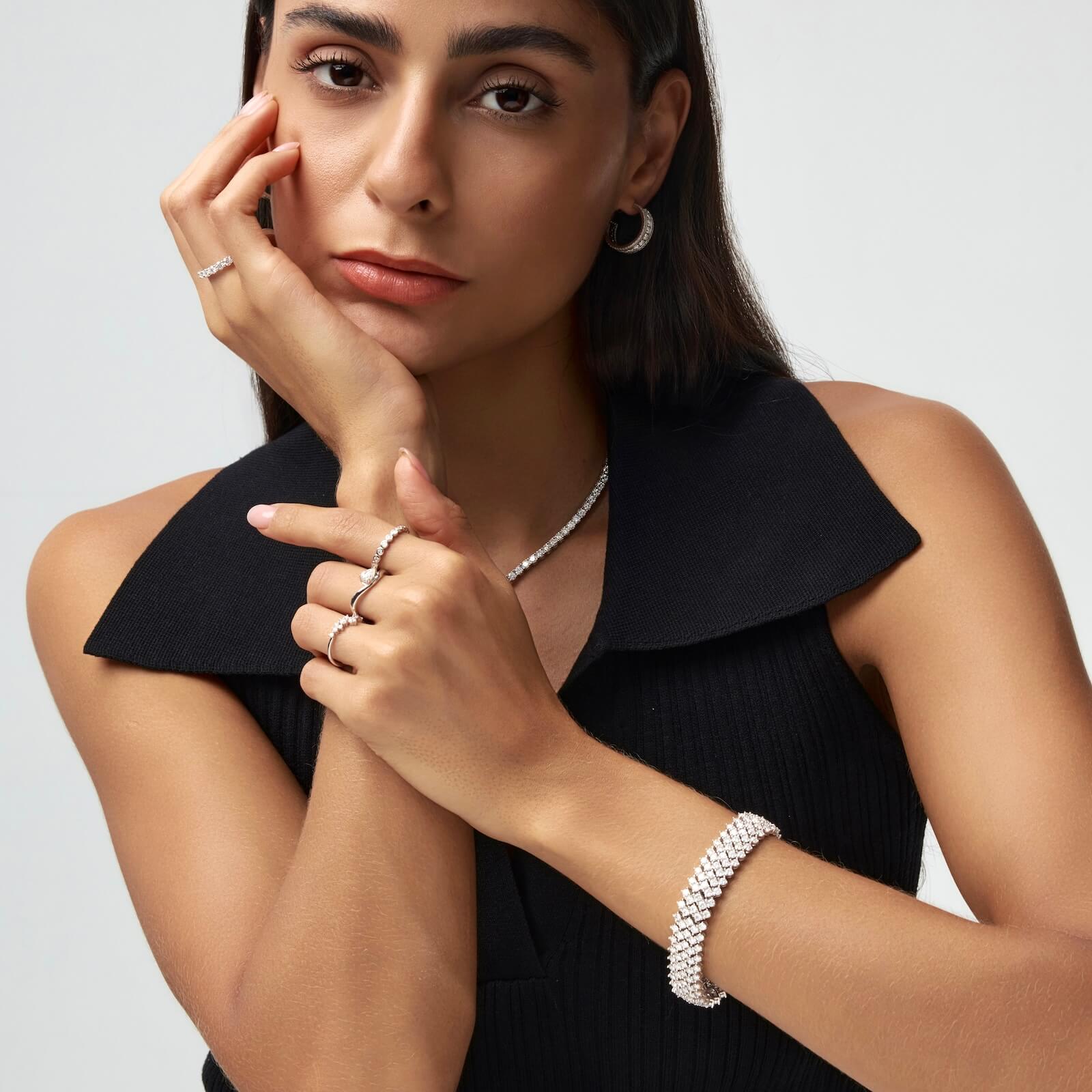 Moissanite Slim Dome Figure Ring