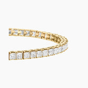 3 mm princess-cut moissanite tennis bracelet in yellow gold vermeil, close-up detail.