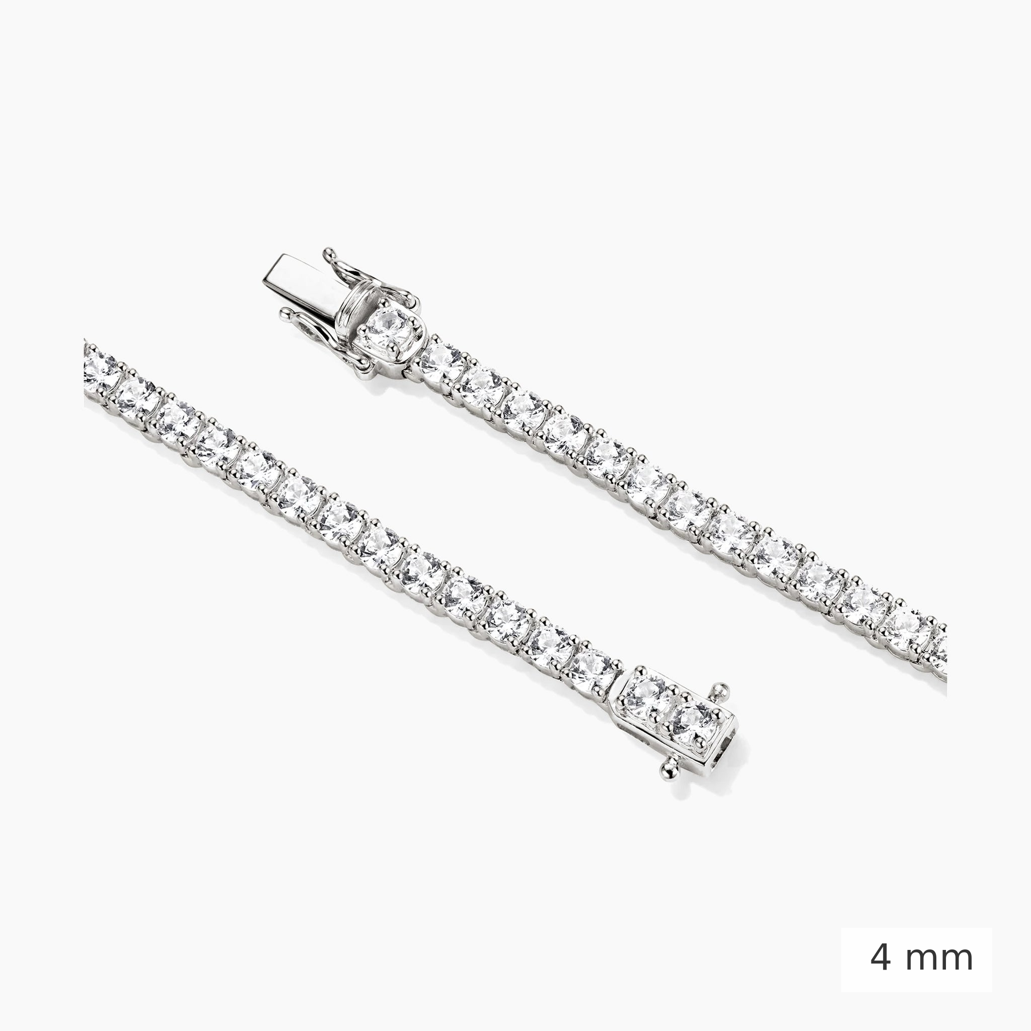4 mm lab-grown diamond tennis bracelet in white gold, clasp detail.