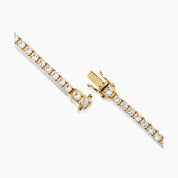 4 mm moissanite tennis bracelet in yellow gold vermeil, clasp detail.