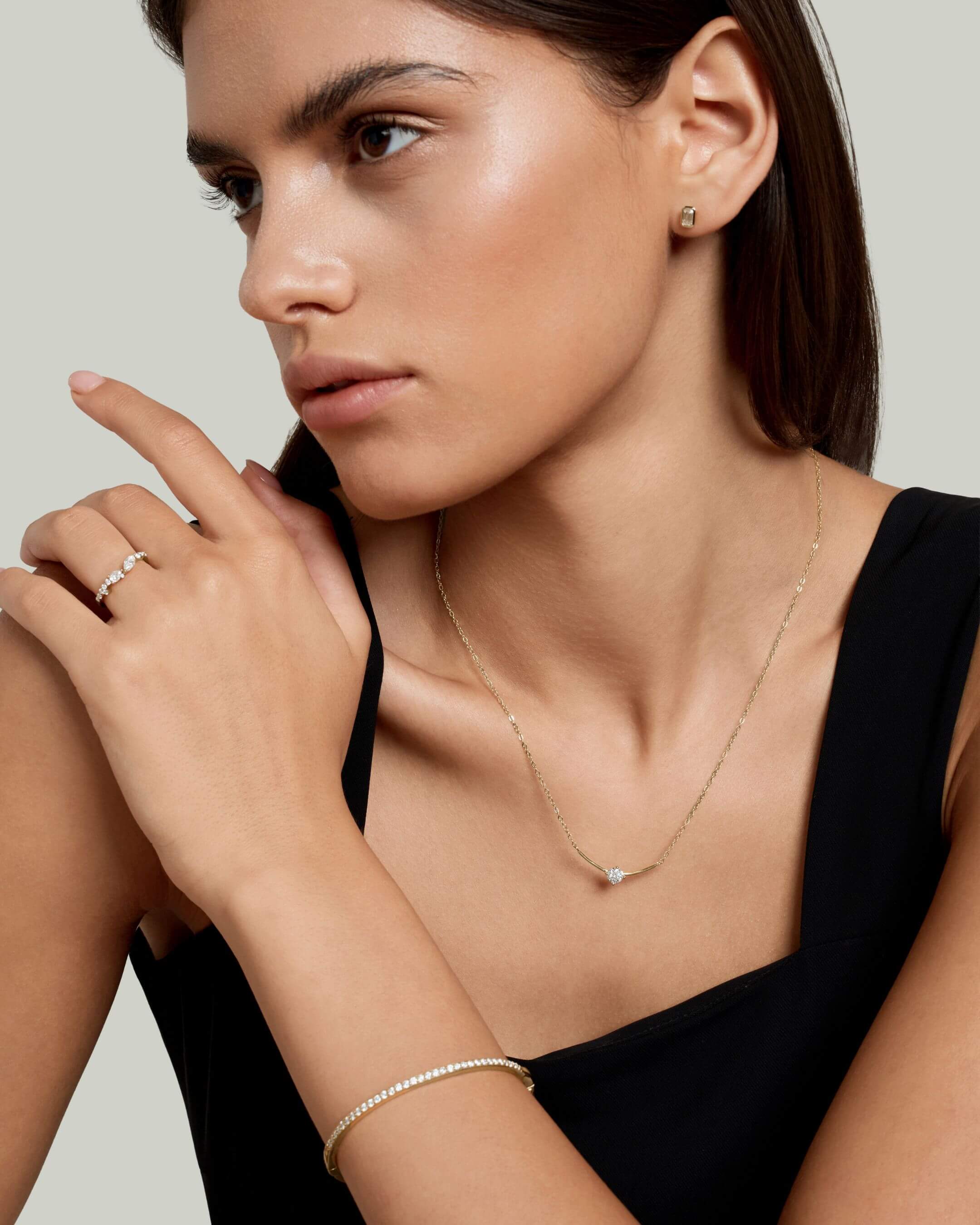 Curve Solitaire Moissanite Necklace