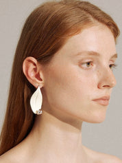 Enamel Leaf Figure Earrings