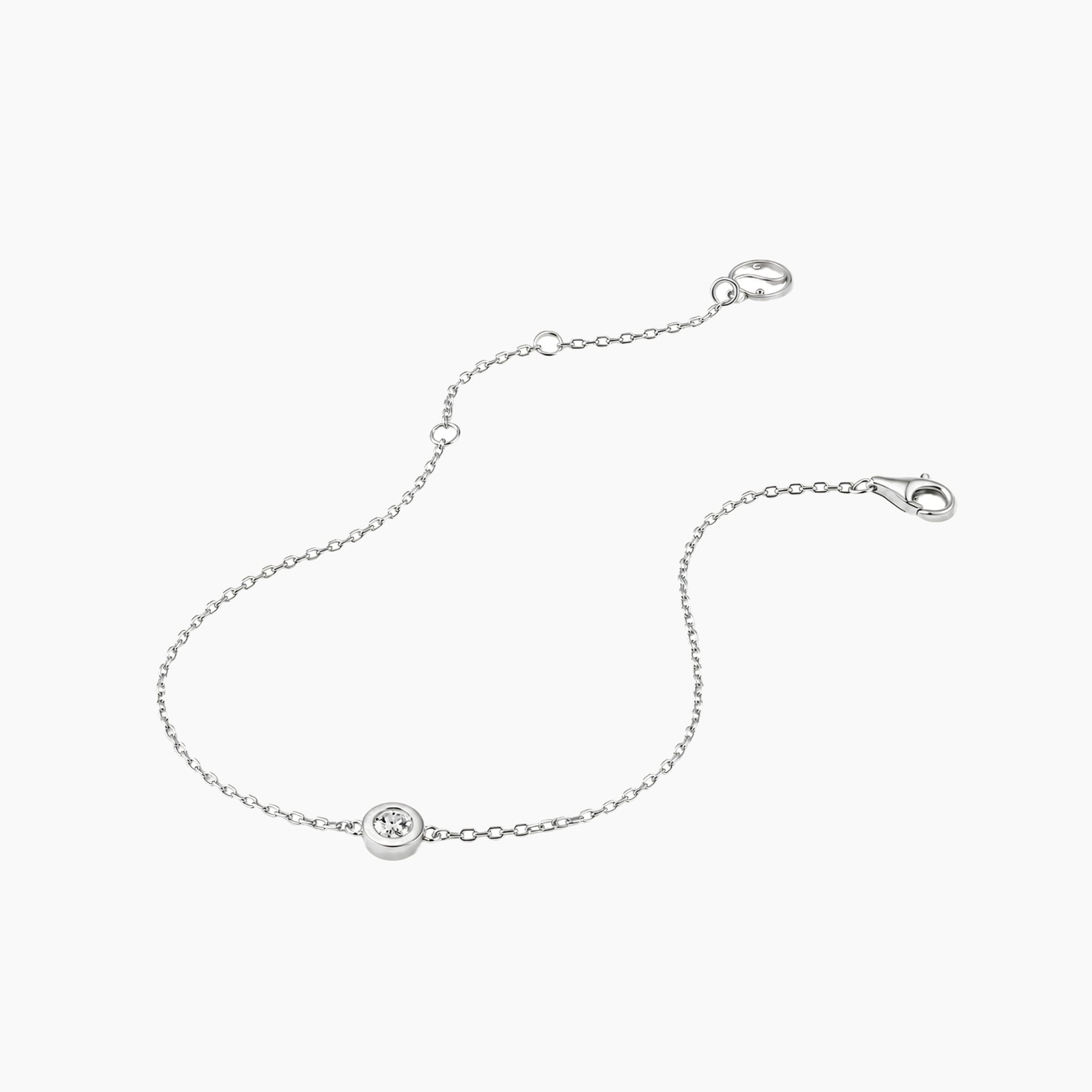 Moissanite solitaire bracelet in white gold vermeil, open view showing the closure.