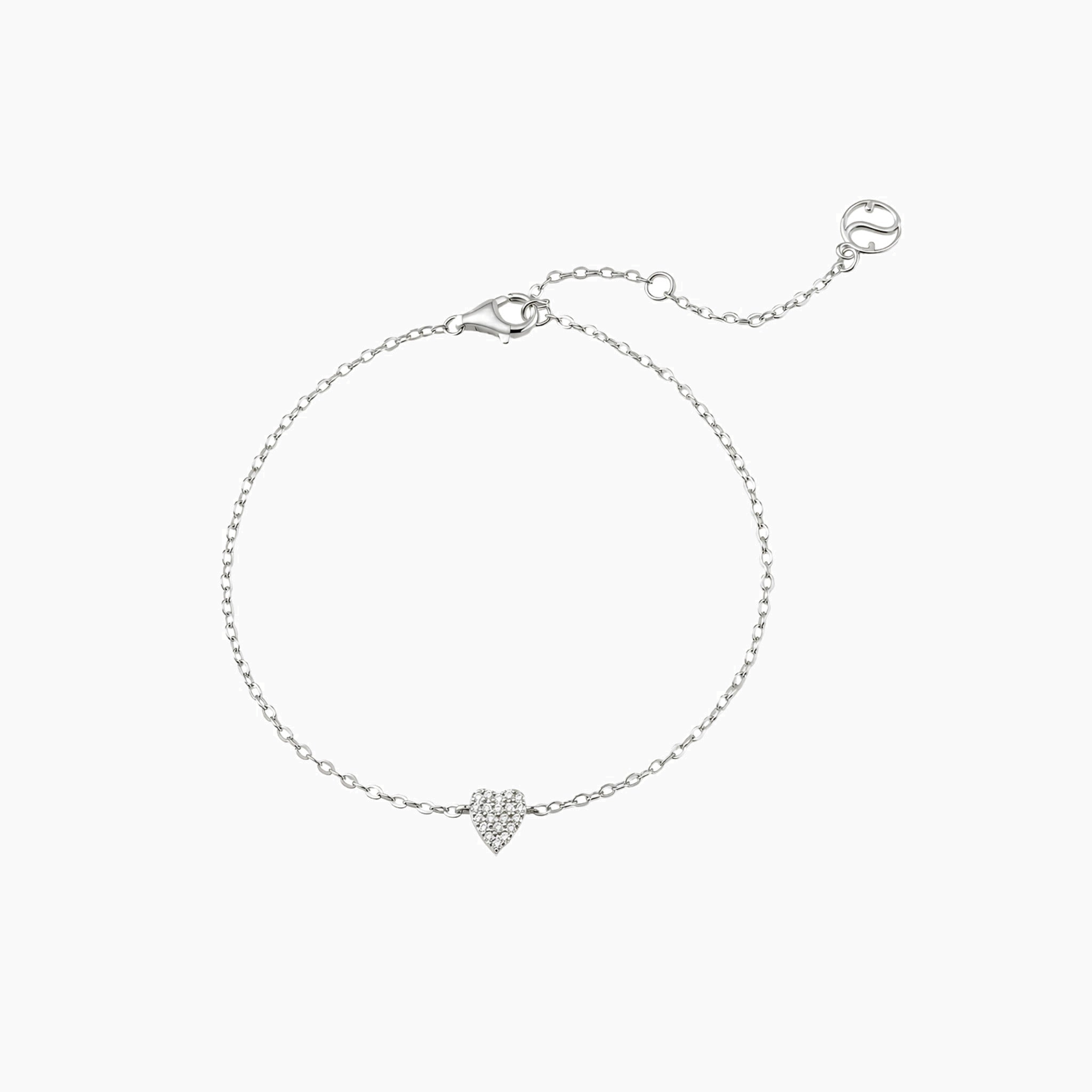 Pavé moissanite heart bracelet in white gold vermeil, full product view.