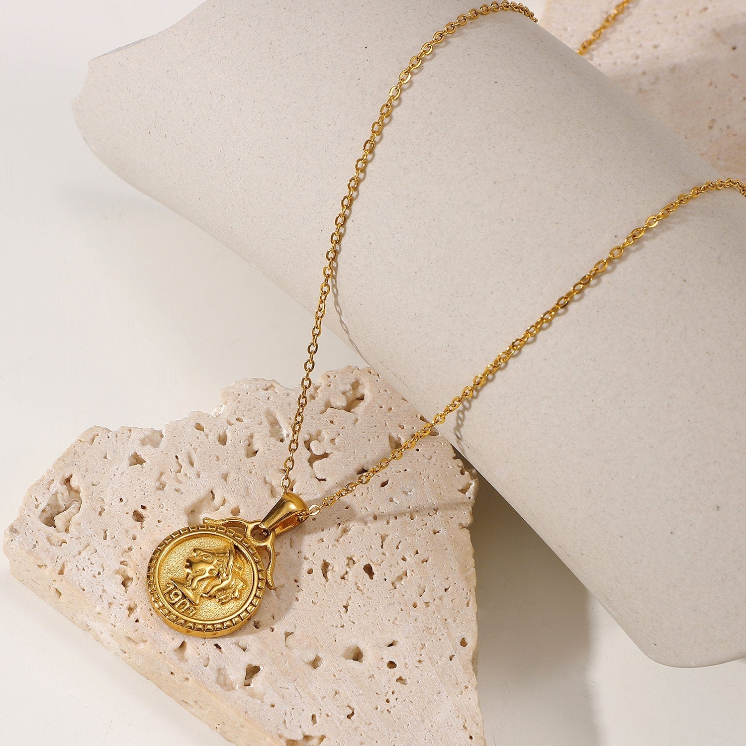 Medallion Necklace - Women's Necklaces - Someone & HerOwn