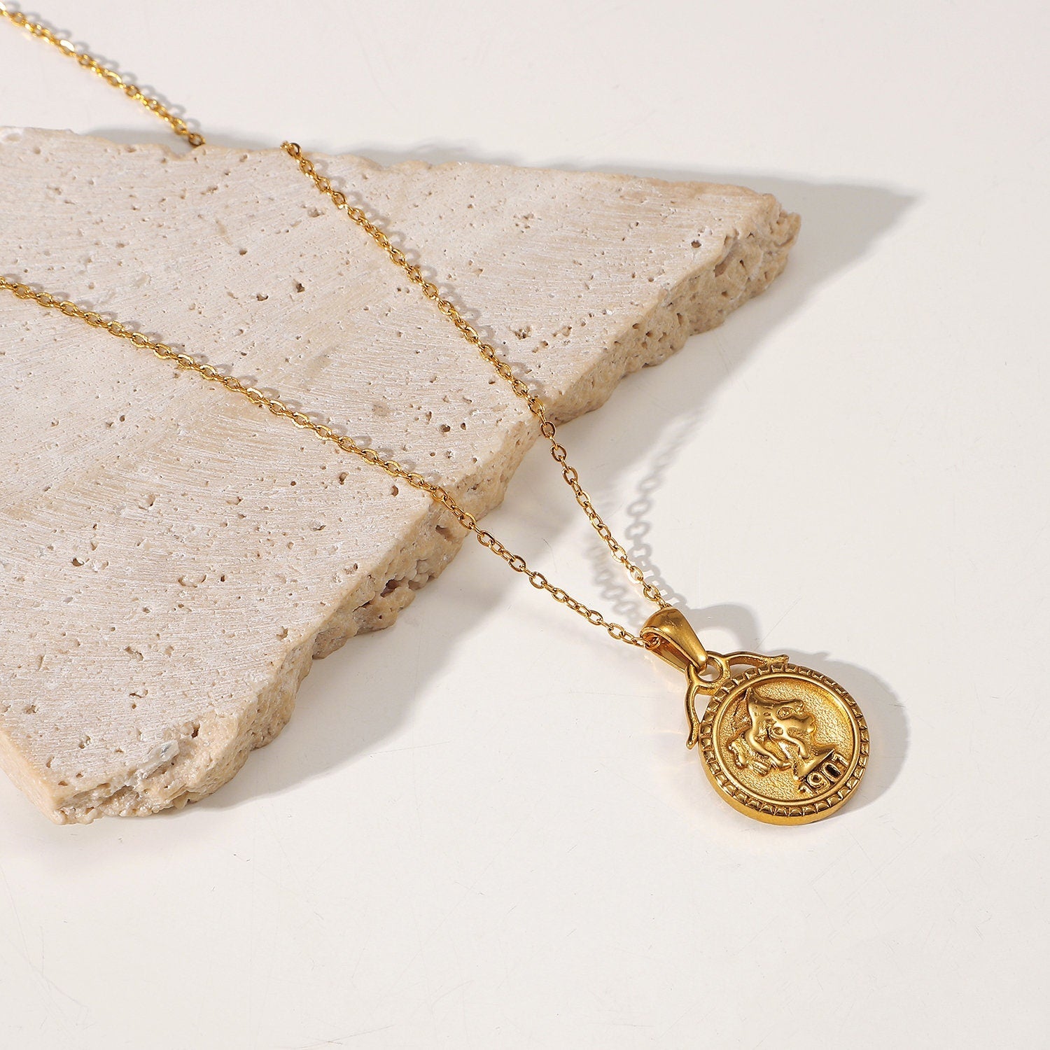 Medallion Necklace - Women's Necklaces - Someone & HerOwn