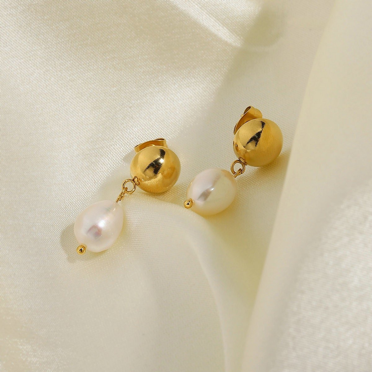 Pearl Drop Earrings - Women's Earrings - Someone & HerOwn